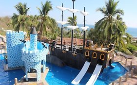 Hotel Vista Playa de Oro en Manzanillo